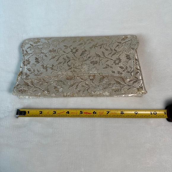 Pegi Paris Vintage Cream and Gold Floral Clutch Purse - Picture 7 of 7